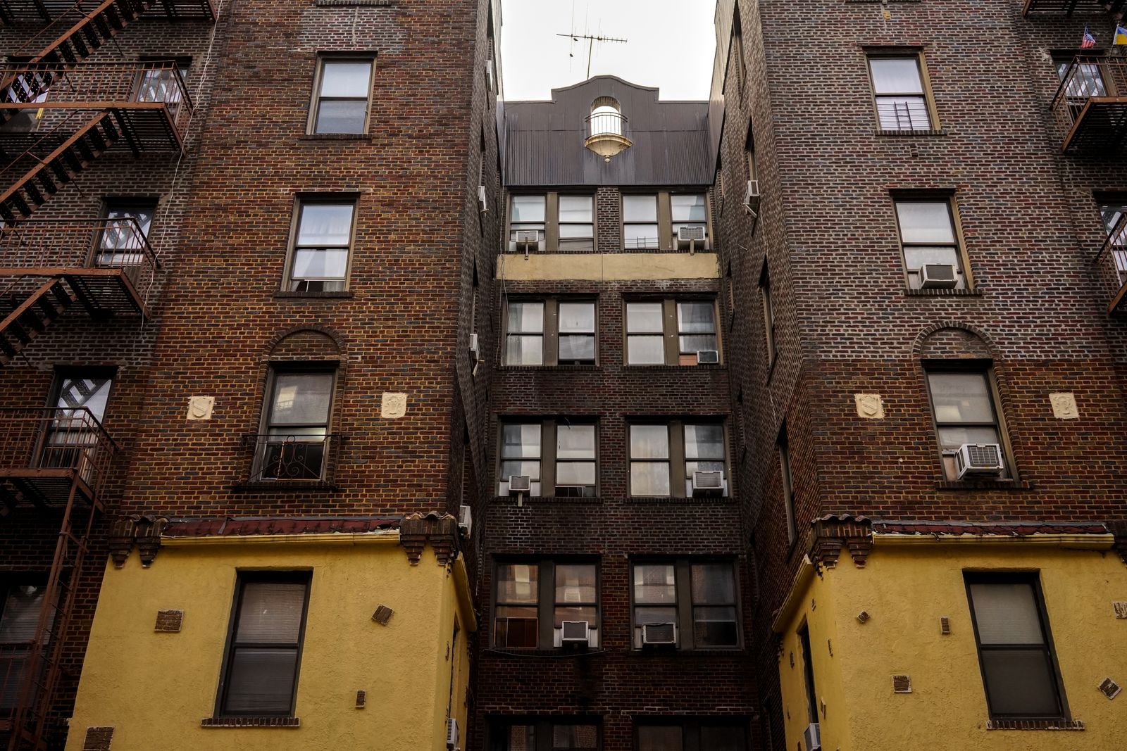401 Seventh Avenue exterior